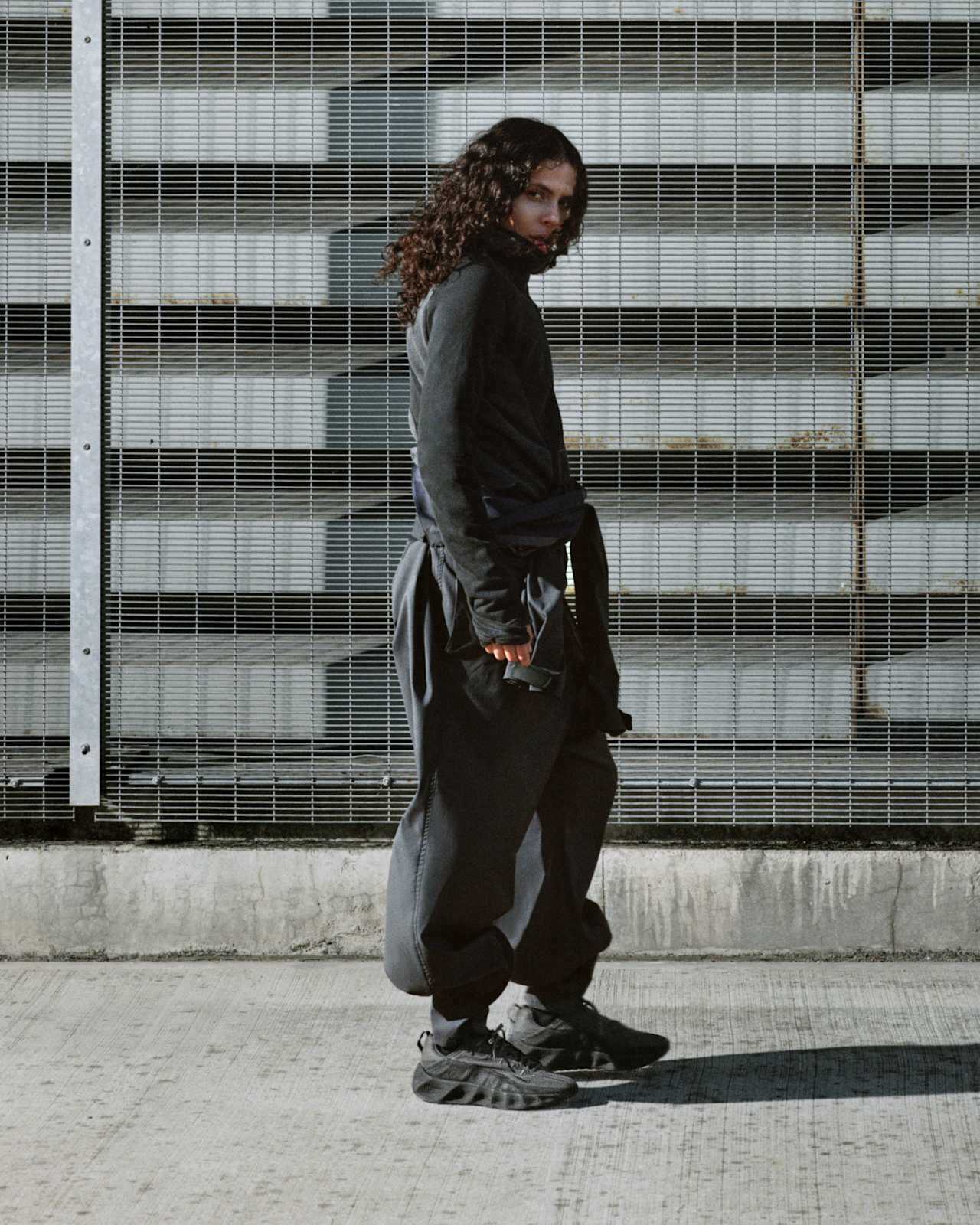 【Hyein Seo × Nike Ava Rover】ヘイン・ソ ナイキ Nike Ava Rover x HYEIN SEO „Black” (HQ2863-300) – data